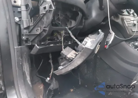 2014 Mercedes-Benz Cla 250 4Matic z USA, uszkodzony, nr VIN WDDSJ4GB2EN110178